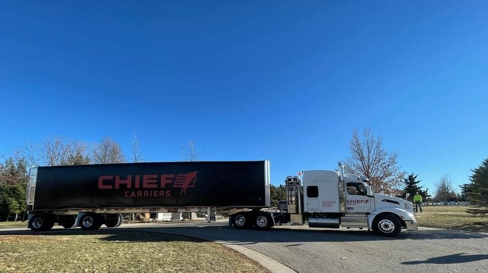 trucking-jobs-in-tennessee-2 chief carriers semi truck