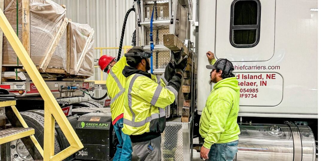 Bilingual Jobs in Omaha Trucking safe