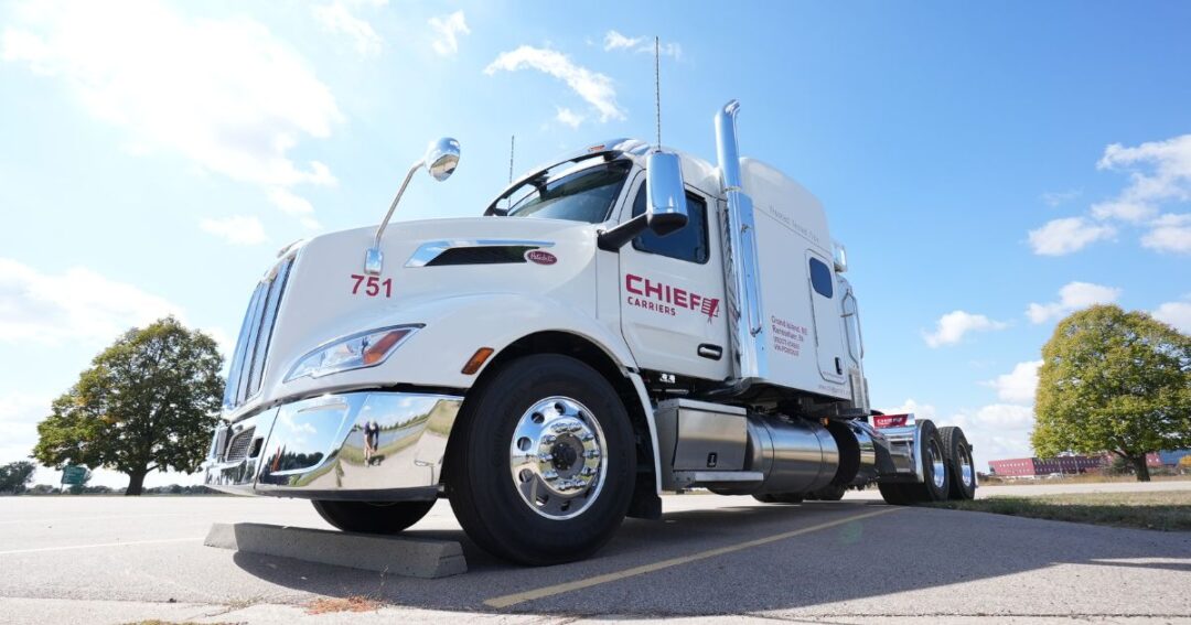 A Chief Carriers semi-truck.
