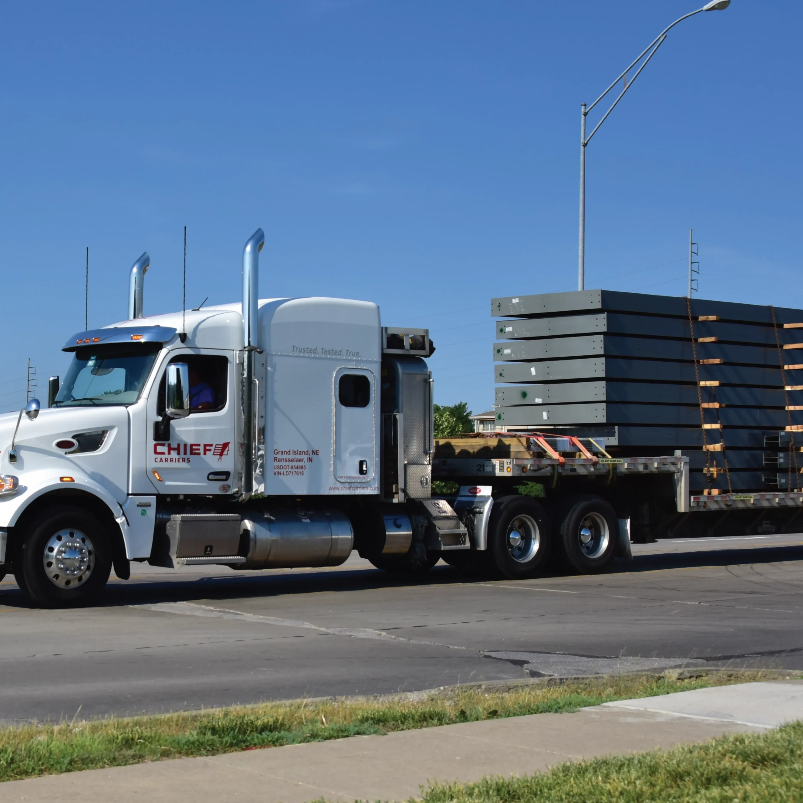 Hiring Truck on the Road